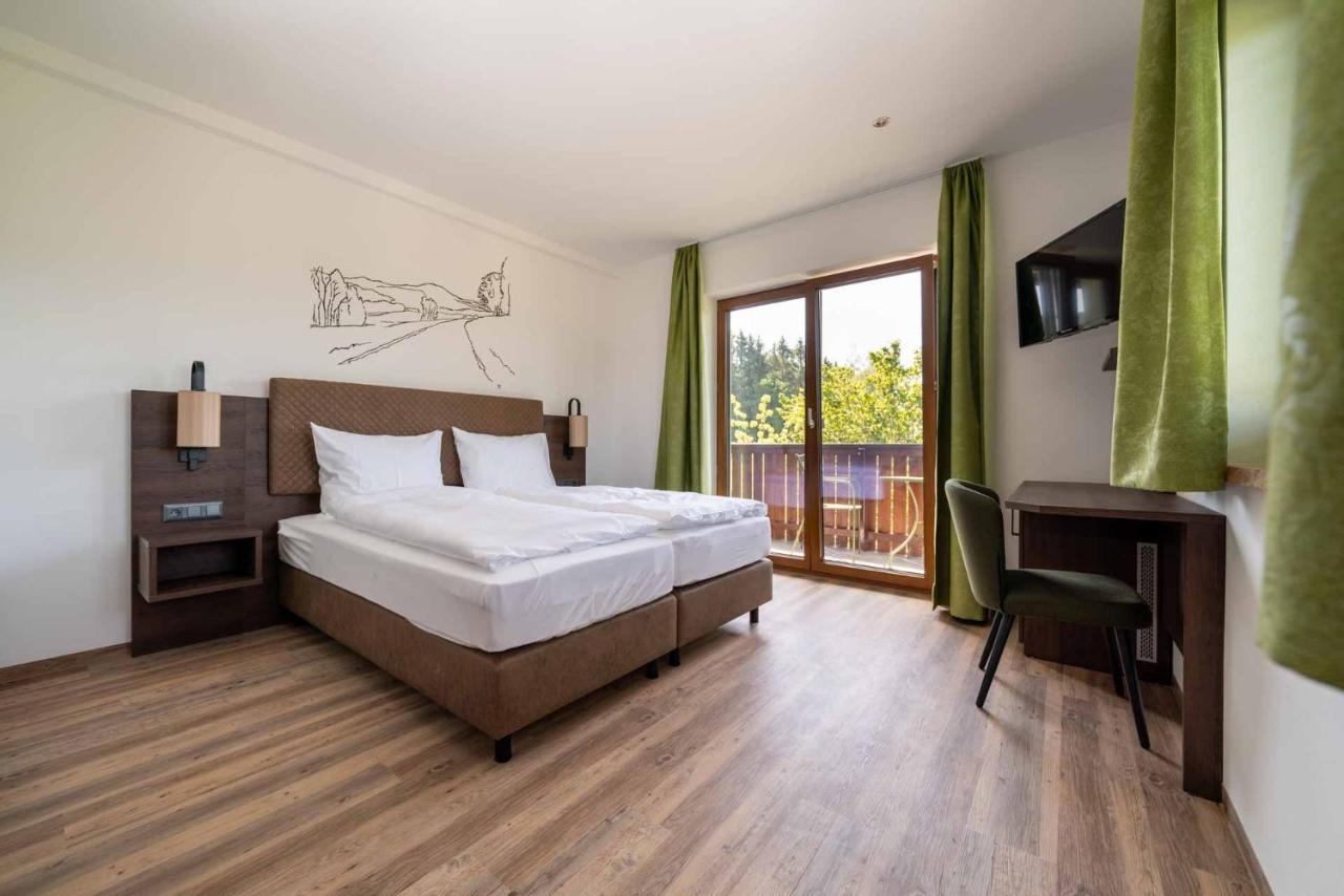 Gasthaus Hotel Beim Erich Oberhofen am Irrsee ภายนอก รูปภาพ